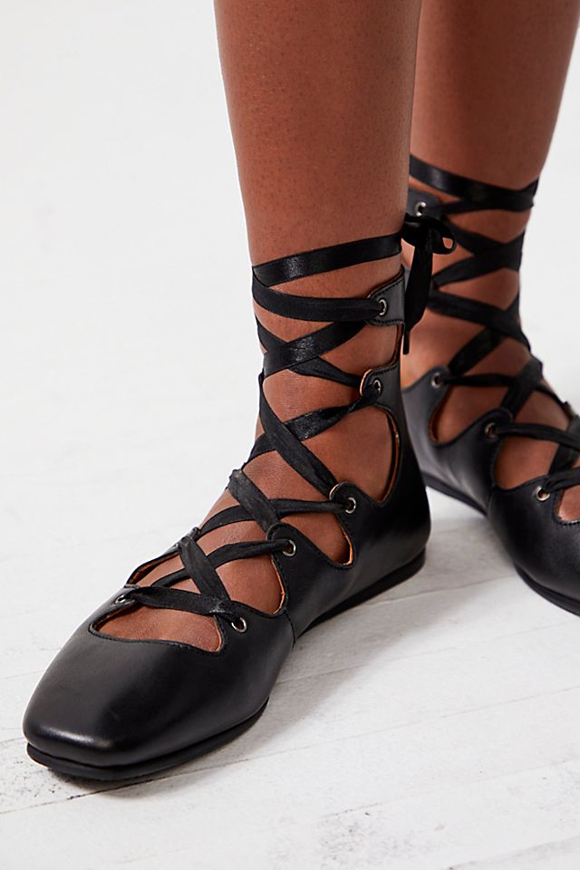 FREE PEOPLE FP Collection - Molly Lace Up Flats in Black | endource