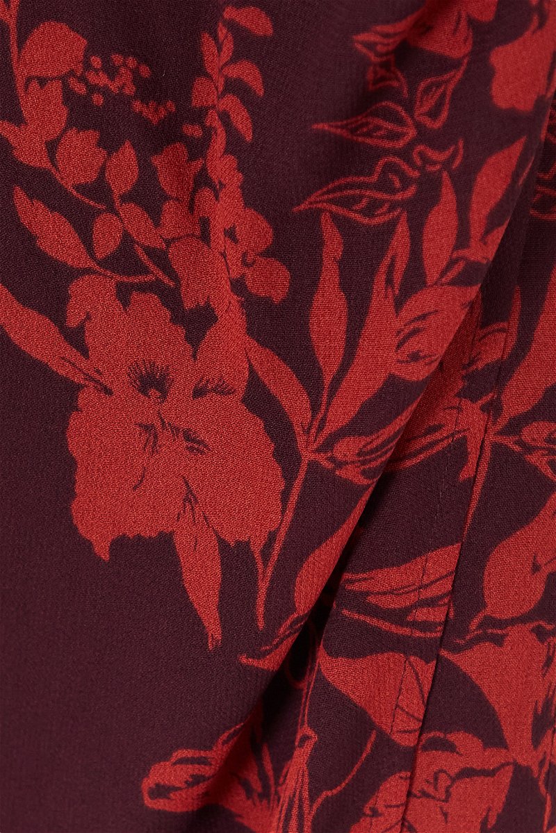REFORMATION Kourtney Floral-Print Georgette Midi Dress in Red | Endource