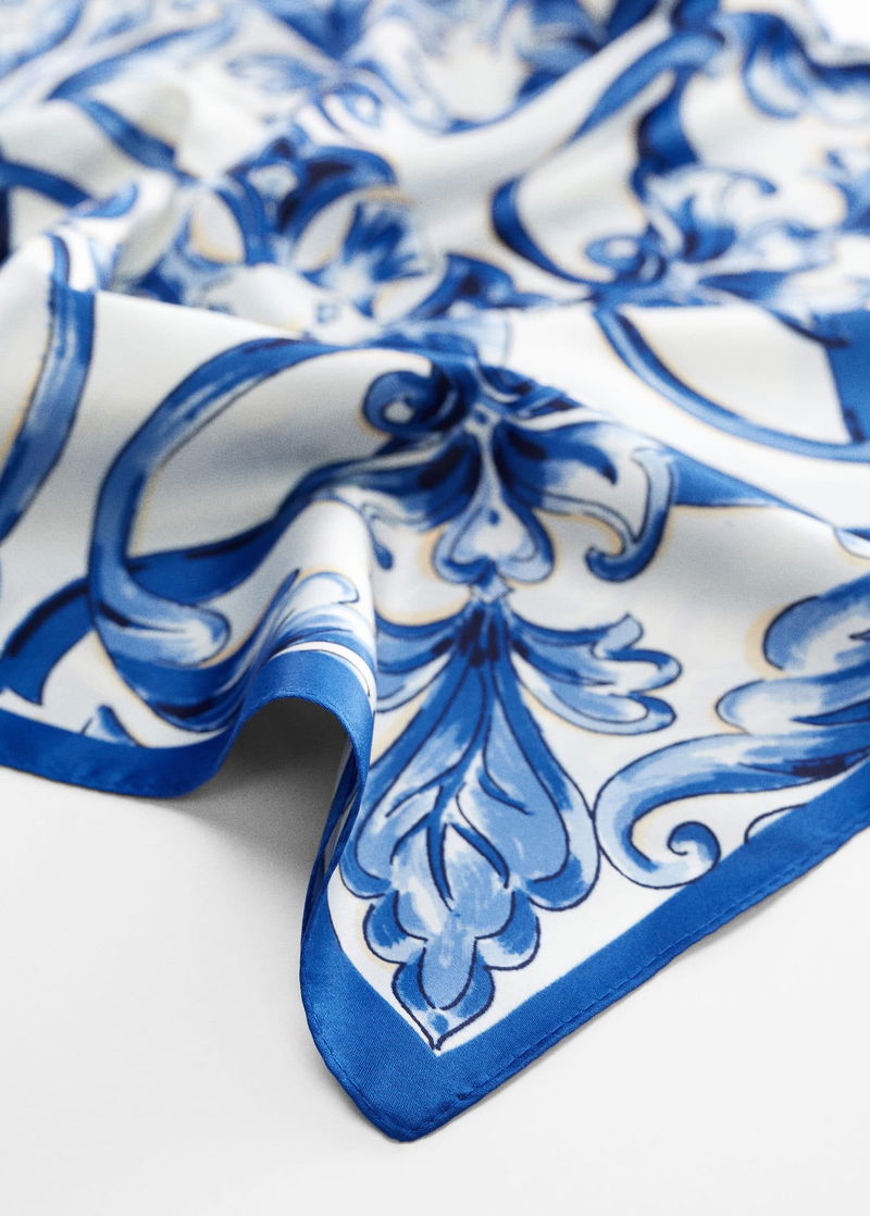 Dolce & Gabbana Majolica Print Scarf in Blue