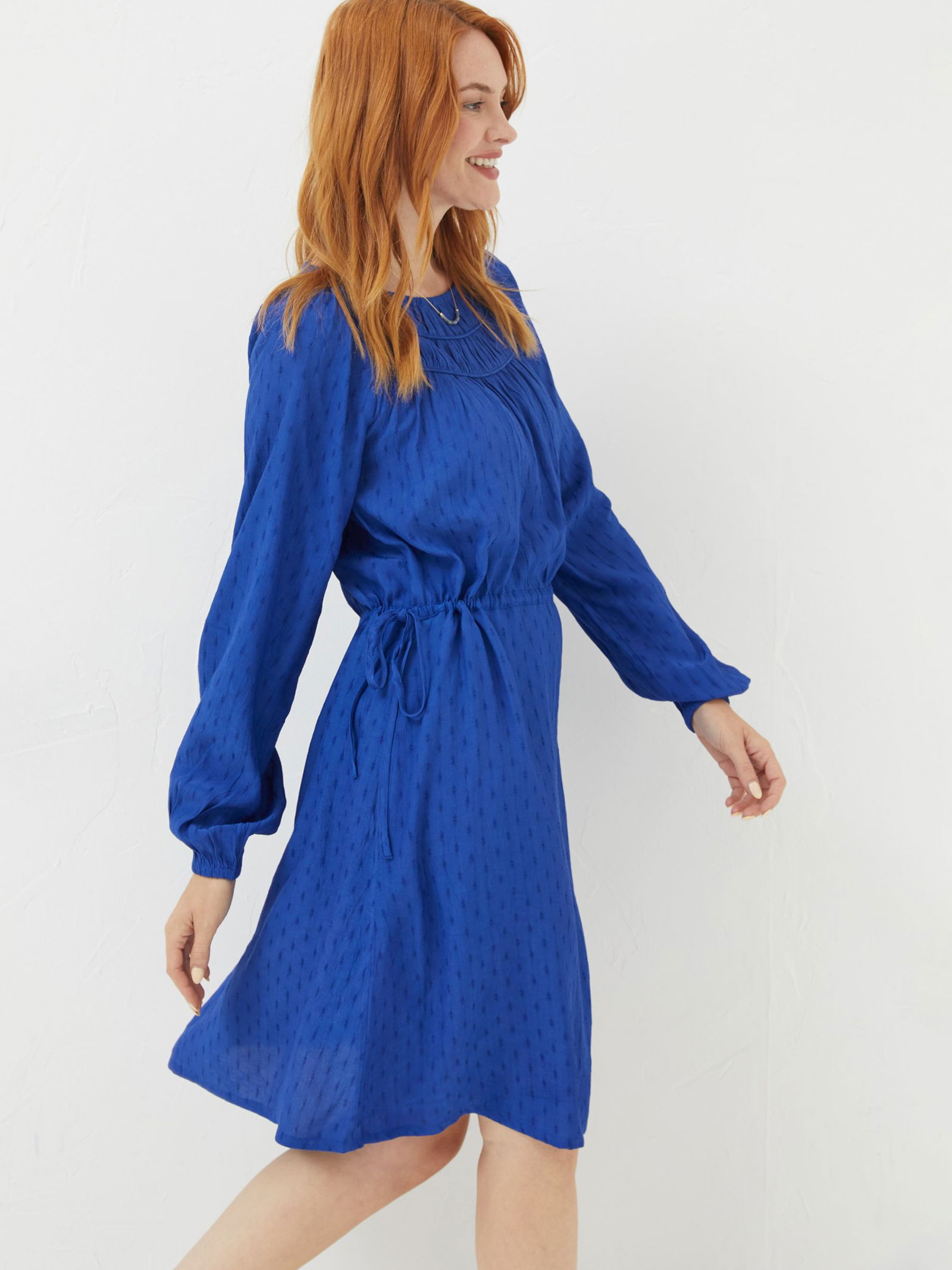 princess polly baby blue dress Victoria Beckham just co-signed the 90s blue eye shadow revival main image 1