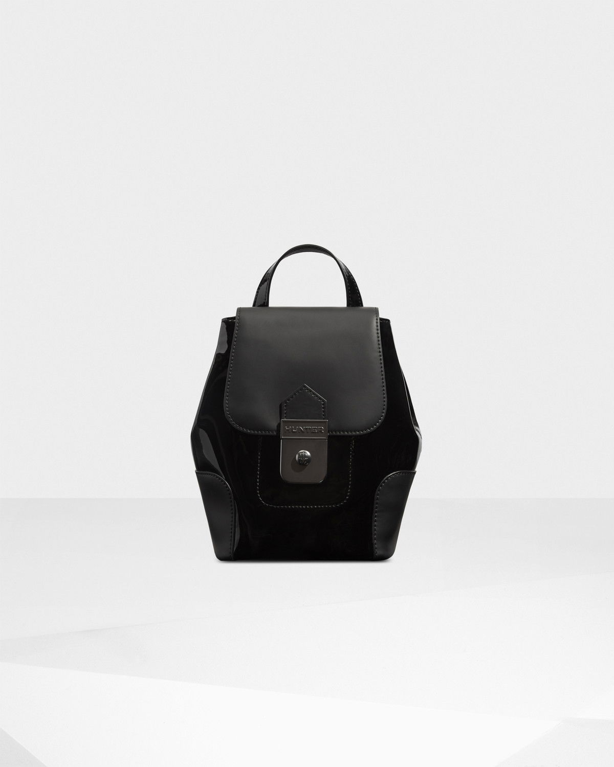 Hunter Original Refined Leather Mini Backpack Amazon.com: Hunter UBB5010LRSNVY Original Mini Top Clip  main image 2