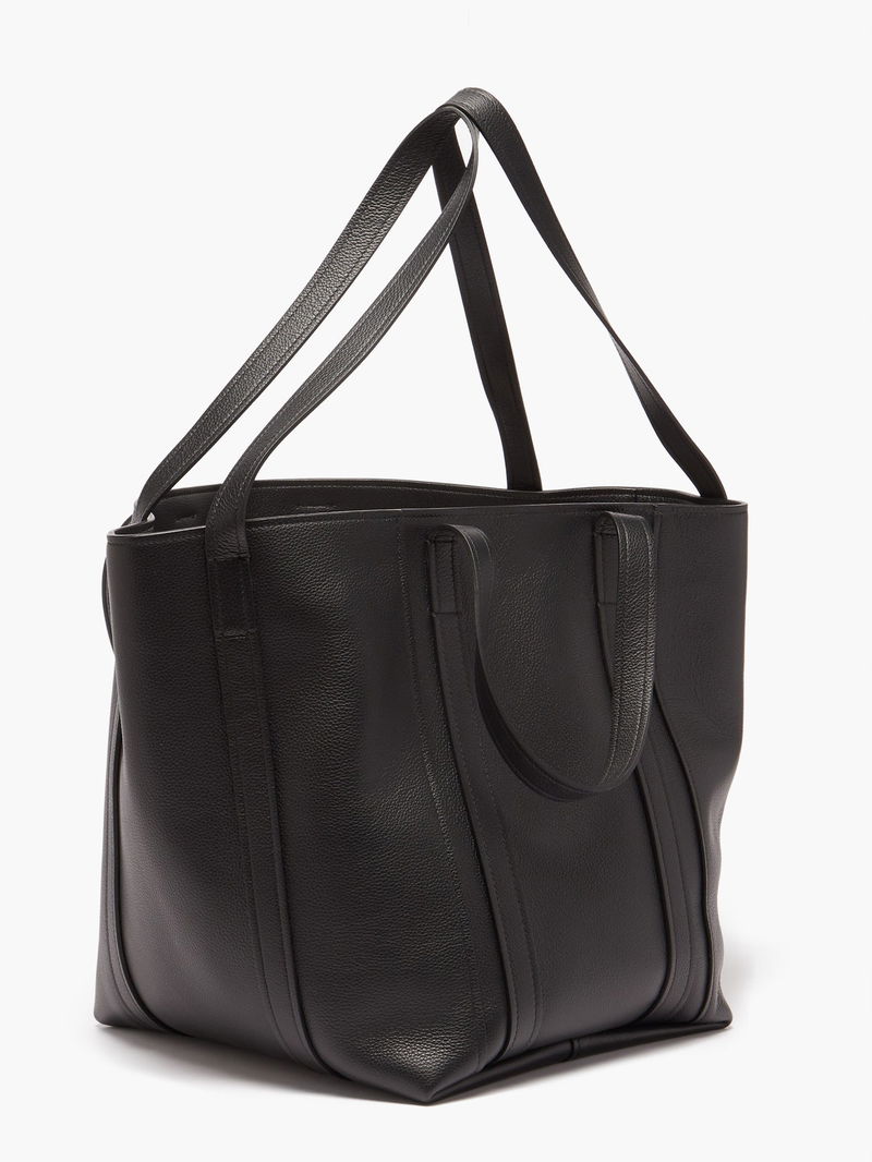 BALENCIAGA Everyday XL Logo-Print Leather Tote Bag in Black