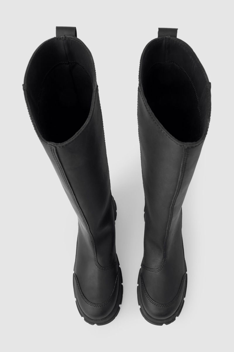 long rubber boots