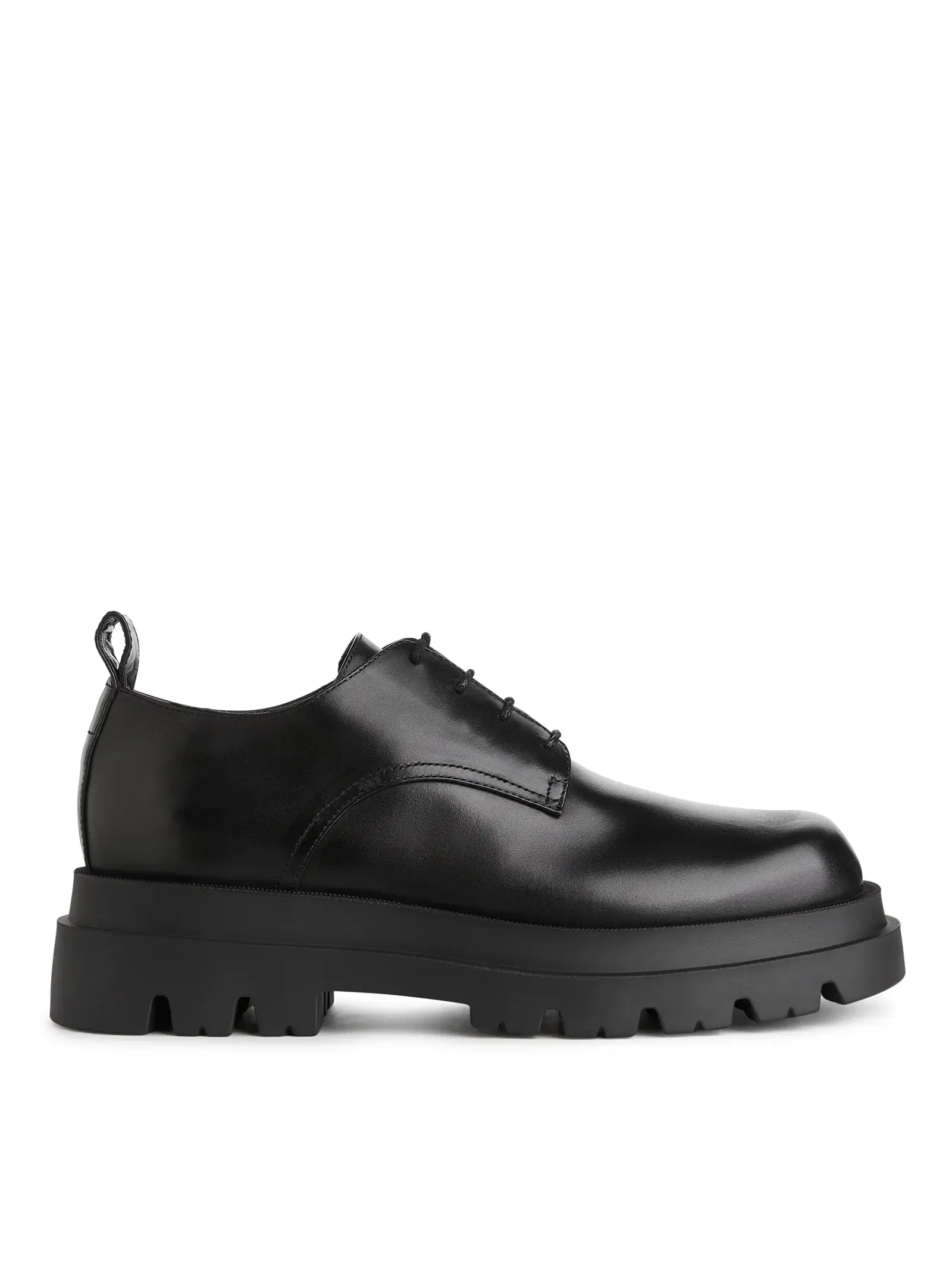 ARKET Chunky Derby Leather Shoes in Black | Endource