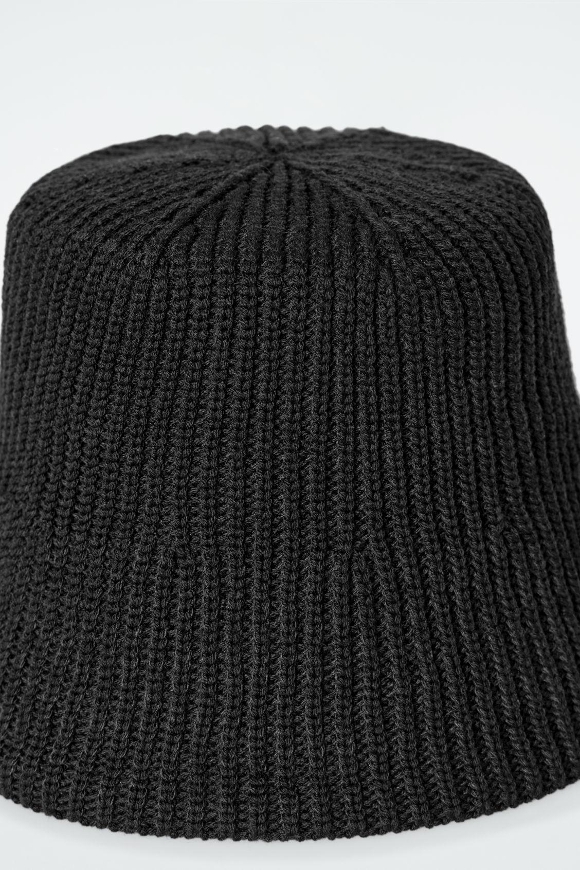 COS Ribbed Wool-Blend Bucket Hat | endource display picture 2