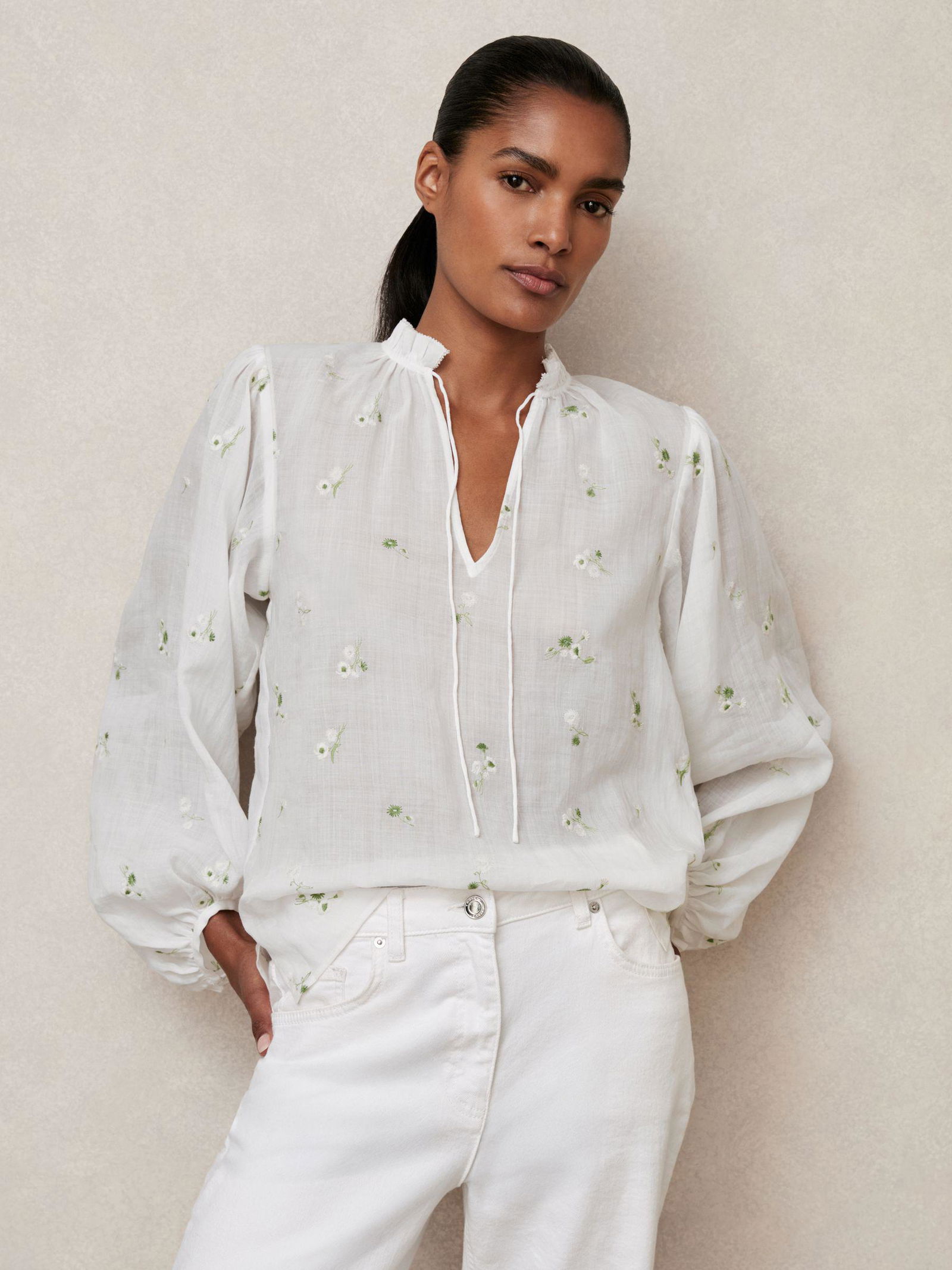 REISS Maya Floral-Embroidered Tie-Neck Blouse Ramie-Lyocell | endource