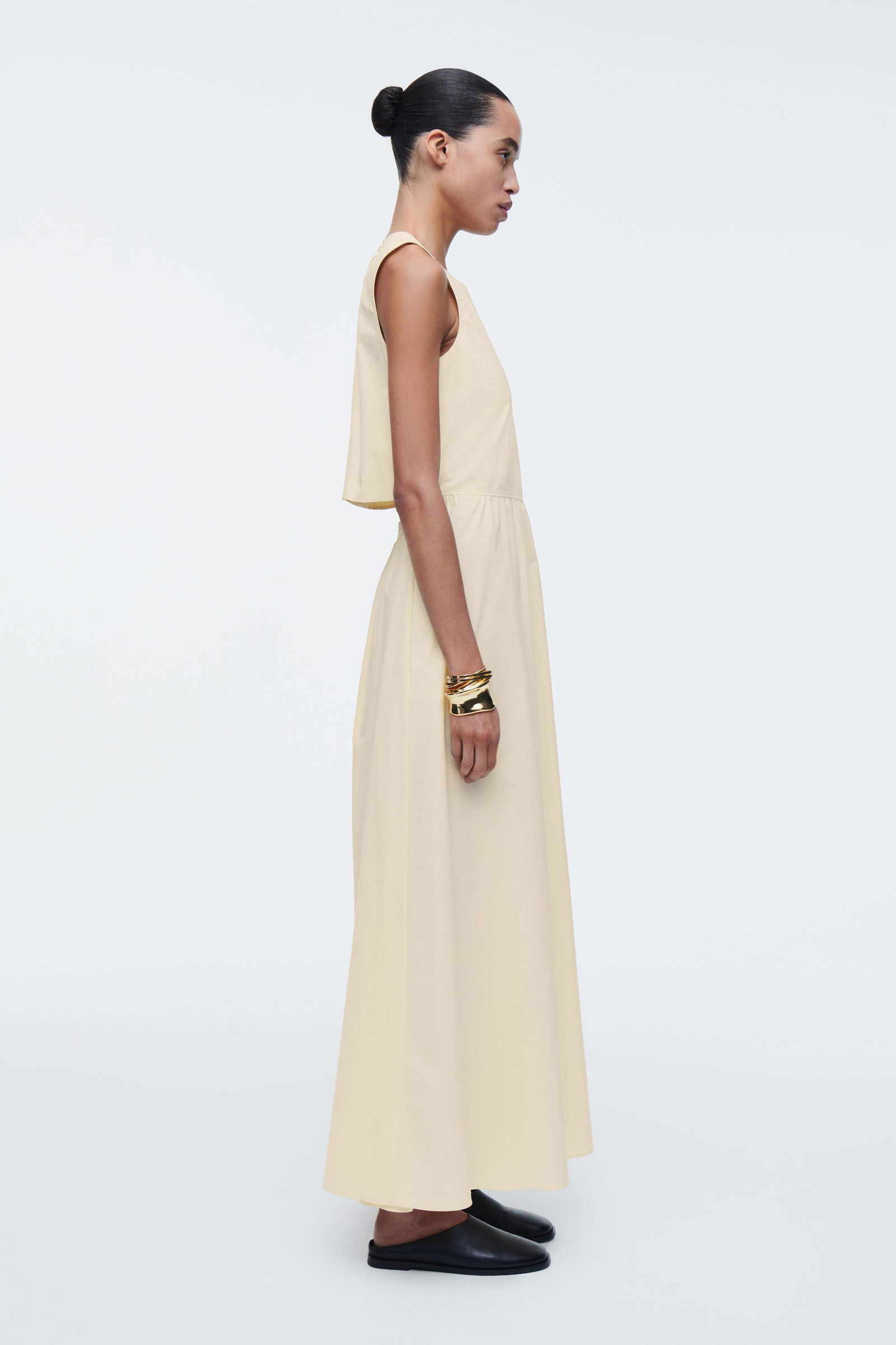 cream dress lace Libby Gown sleeve:34 35 Model-10 Ralph Lauren Cotton Blend Designed in delicate lace