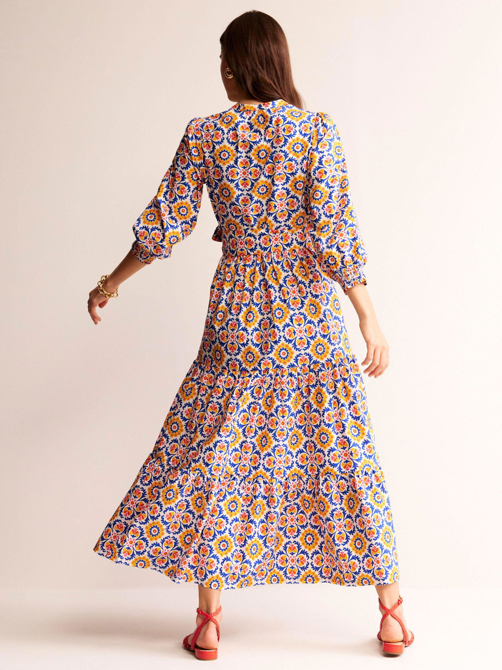 low cut flowy dress Callie Floral Halter Mini Dress, Blue Floral / M amvim-pivot-wedding-2026 Machine wash cold Trouser Inseam:W36 L34 KissProm Long Sleeve V-Neck