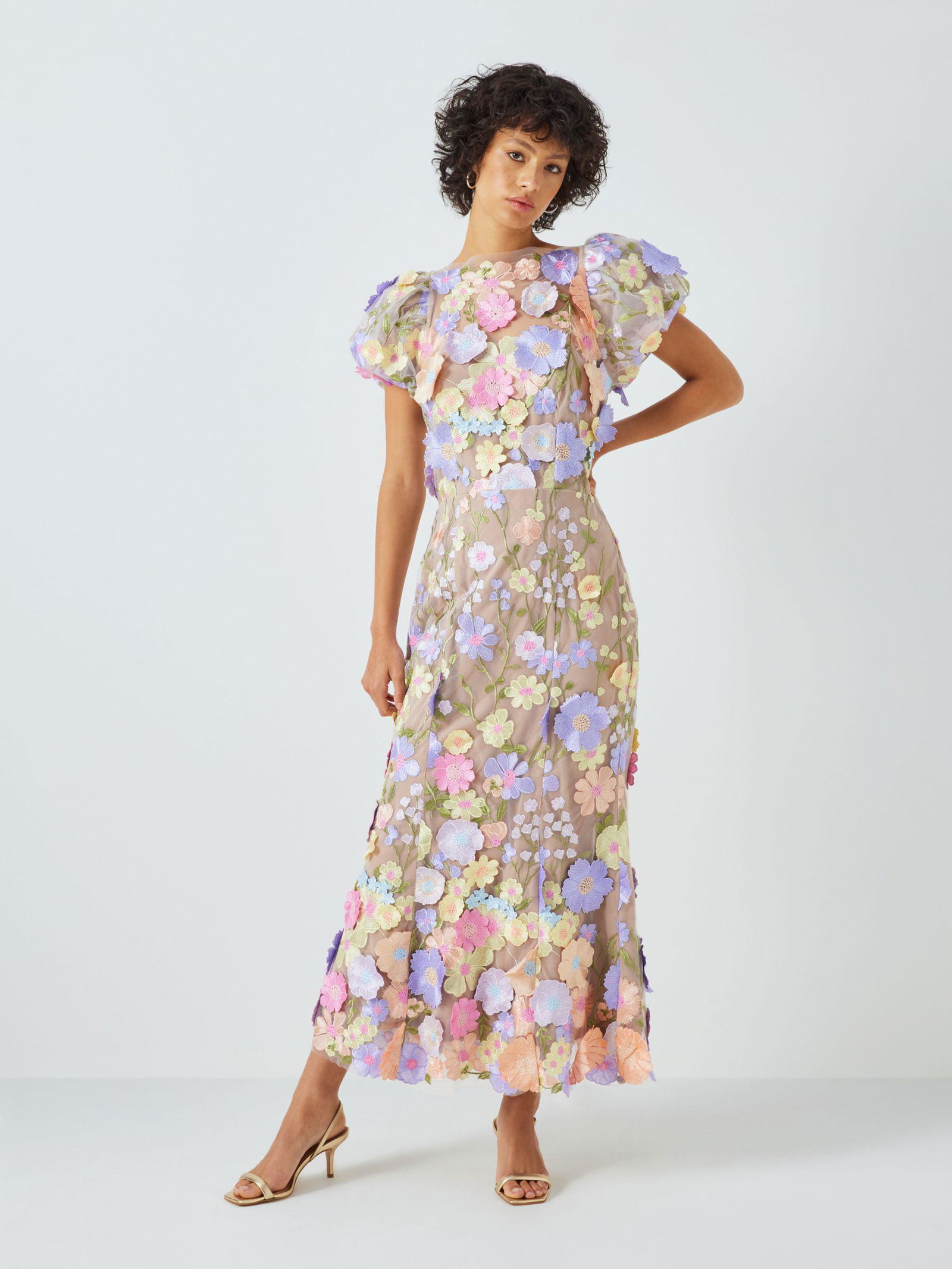 ELLIATT Astraea 3D Floral Lace Maxi Dress | endource ELLIATT Astraea 3D Floral Lace Maxi Dress | endource
