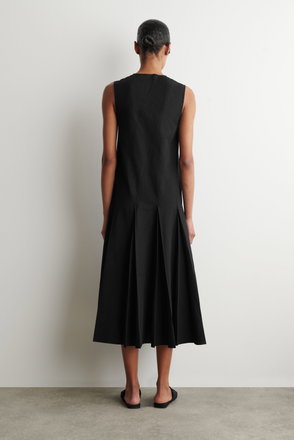 COS Pleated Linen Maxi Dress | endource