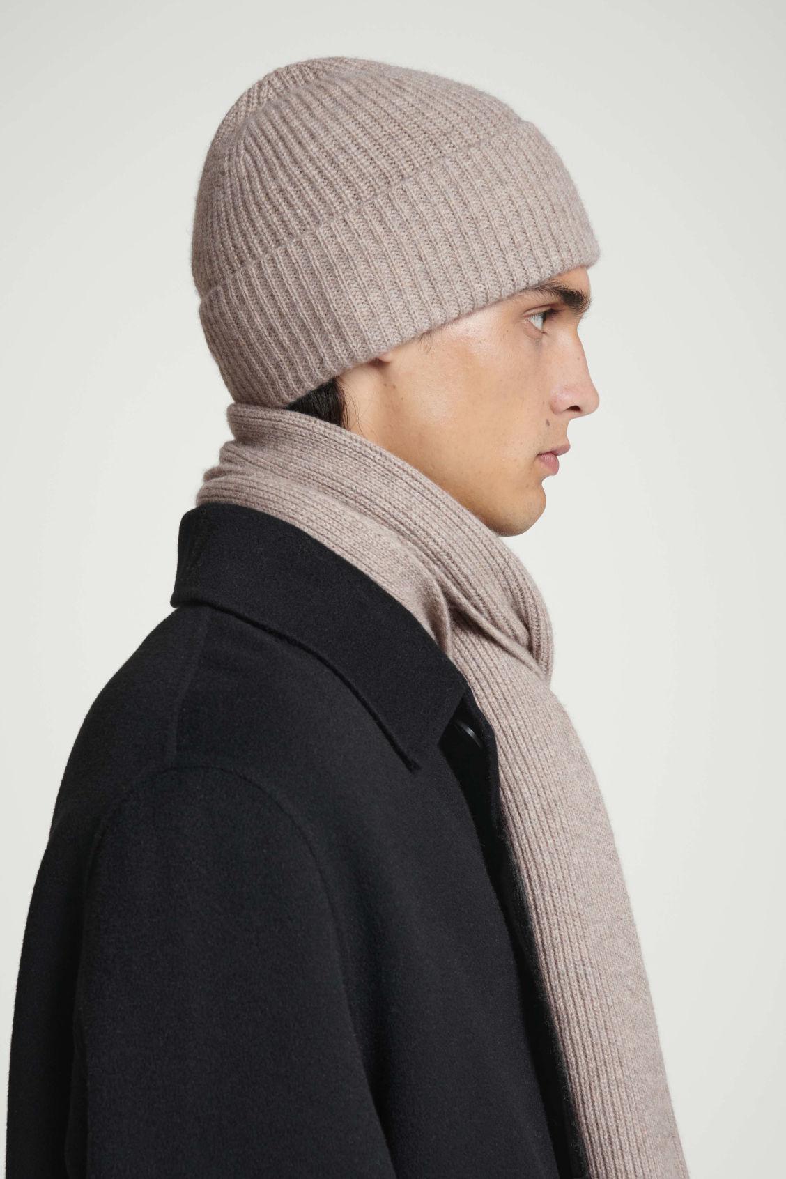 COS Ribbed Wool And Cashmere Beanie | endource display picture 3