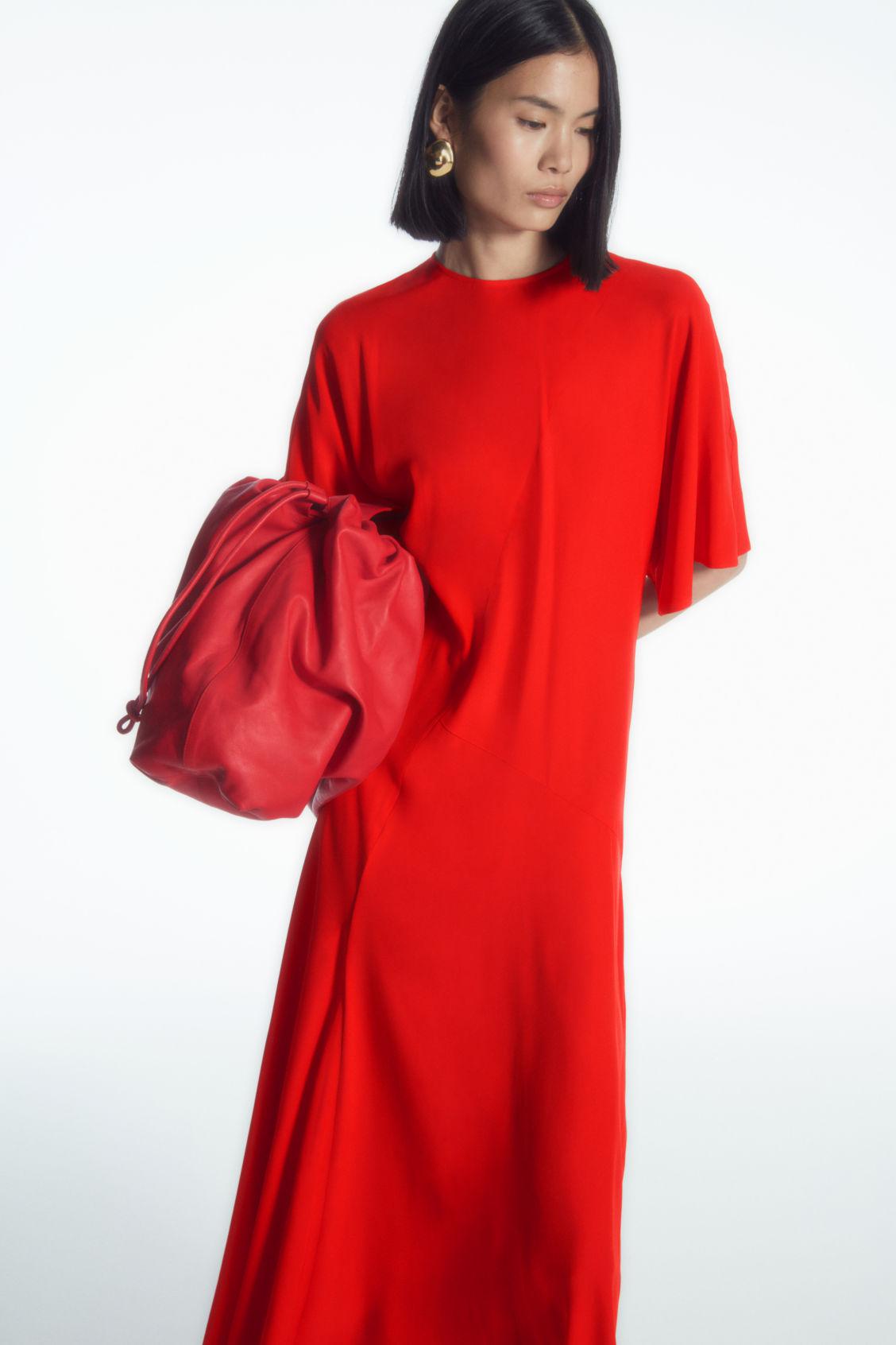 cos asymmetric draped midi dress David Koma One Shoulder Asymmetric Dress – weartherunway