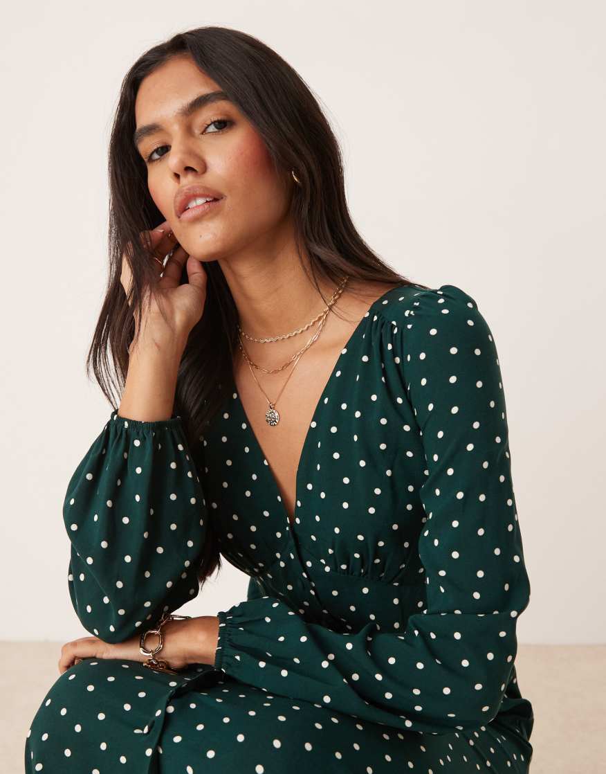 green emerald velvet dress Devina Shirred Cuff Wrap Dress in Green And Gold Foil – Girl In Mind main image 1