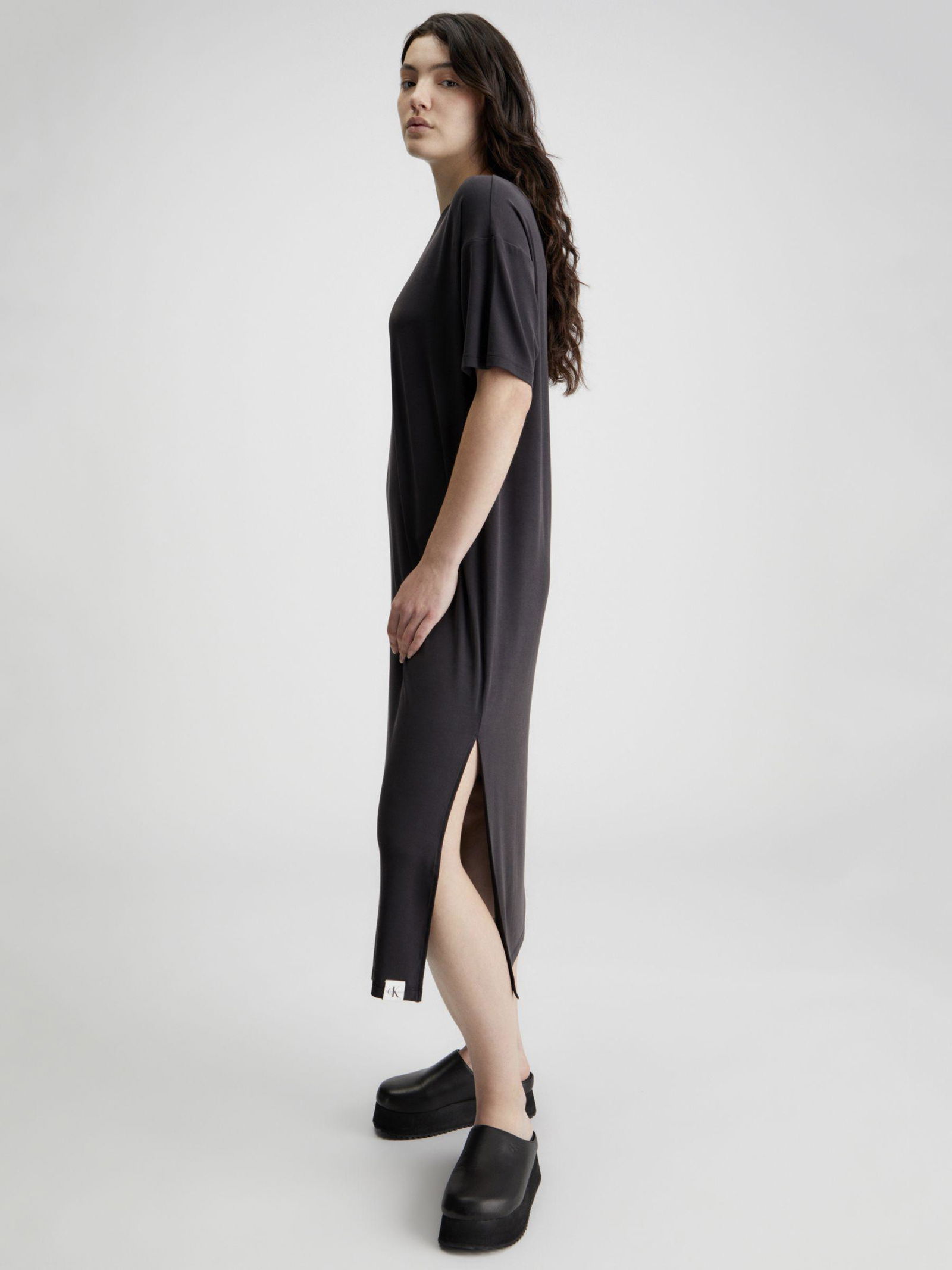 calvin klein black t shirt dress Signature Stripe T-Shirt Highlights rigid cotton denim exposed metal zip at the back dark blue resin rinse CALVIN KLEIN JEANS - Women's