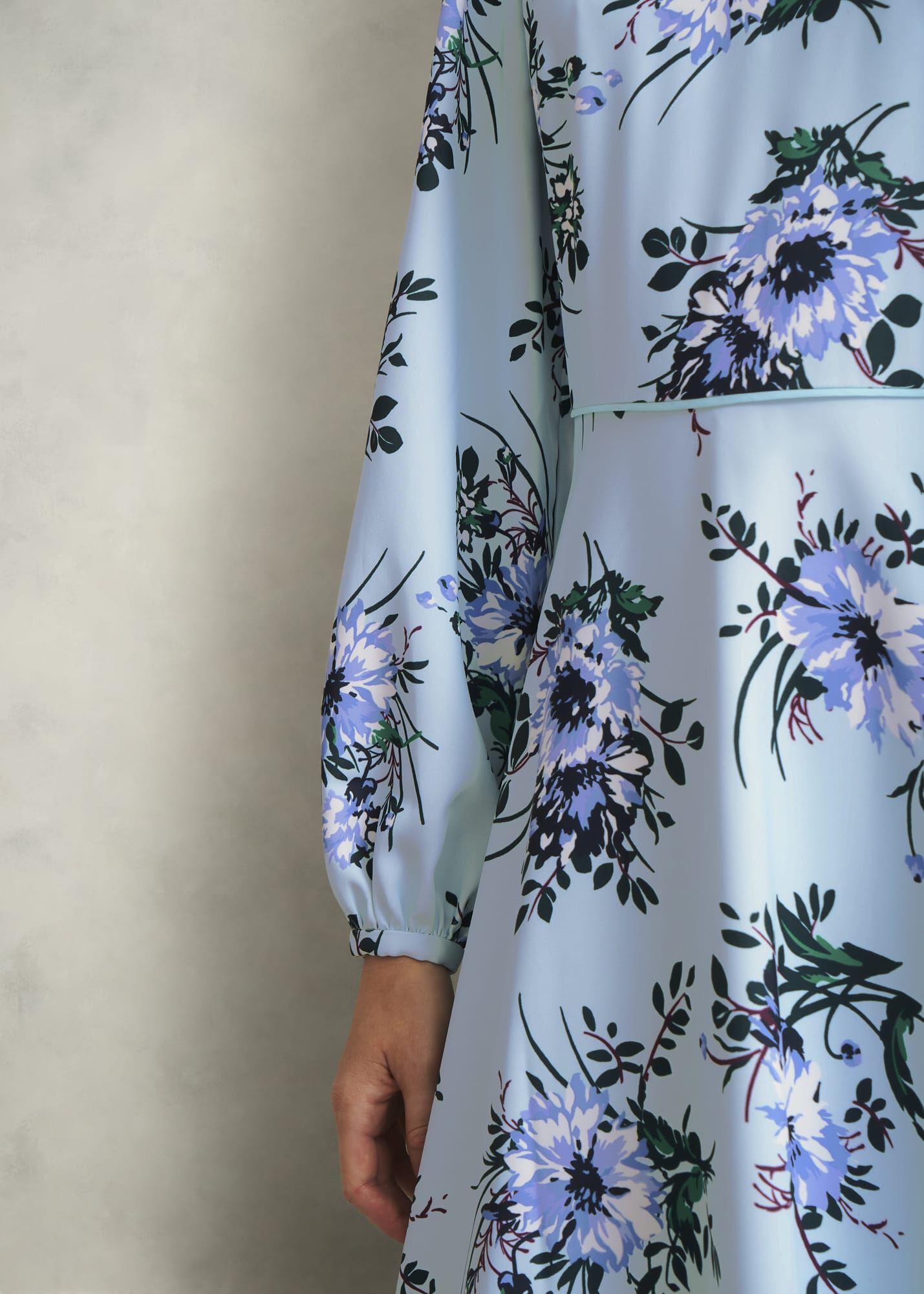 blue wrap bridesmaid dress Satin With Flutter Sleeves – Désir Couture The criss Elegant Dress It's giving Chappell Roan Size:38 US (48 EU)