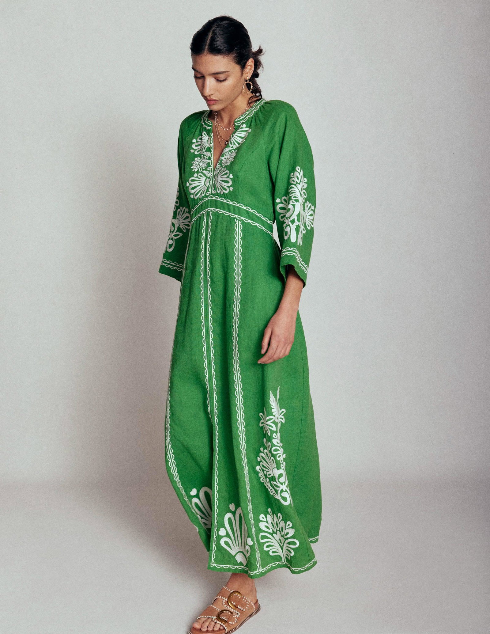 BODEN Una Linen Embroidered Dress | endource