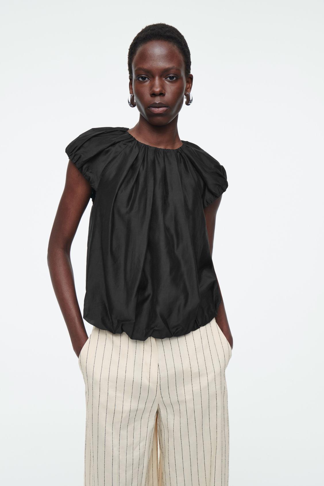 cos-voluminous-parachute- 
