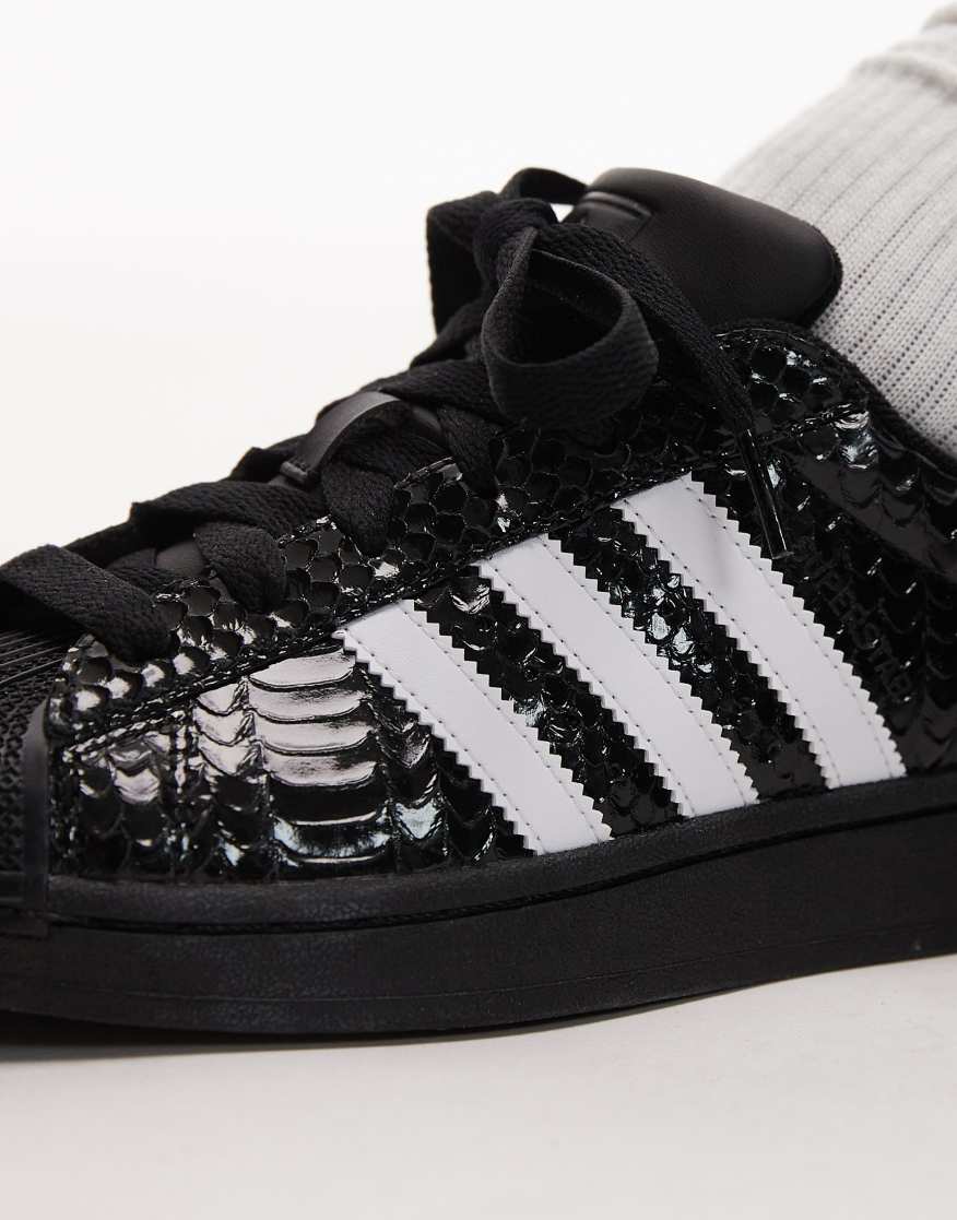 adidas gazelle silver green womens adidas W Superstar main image 0