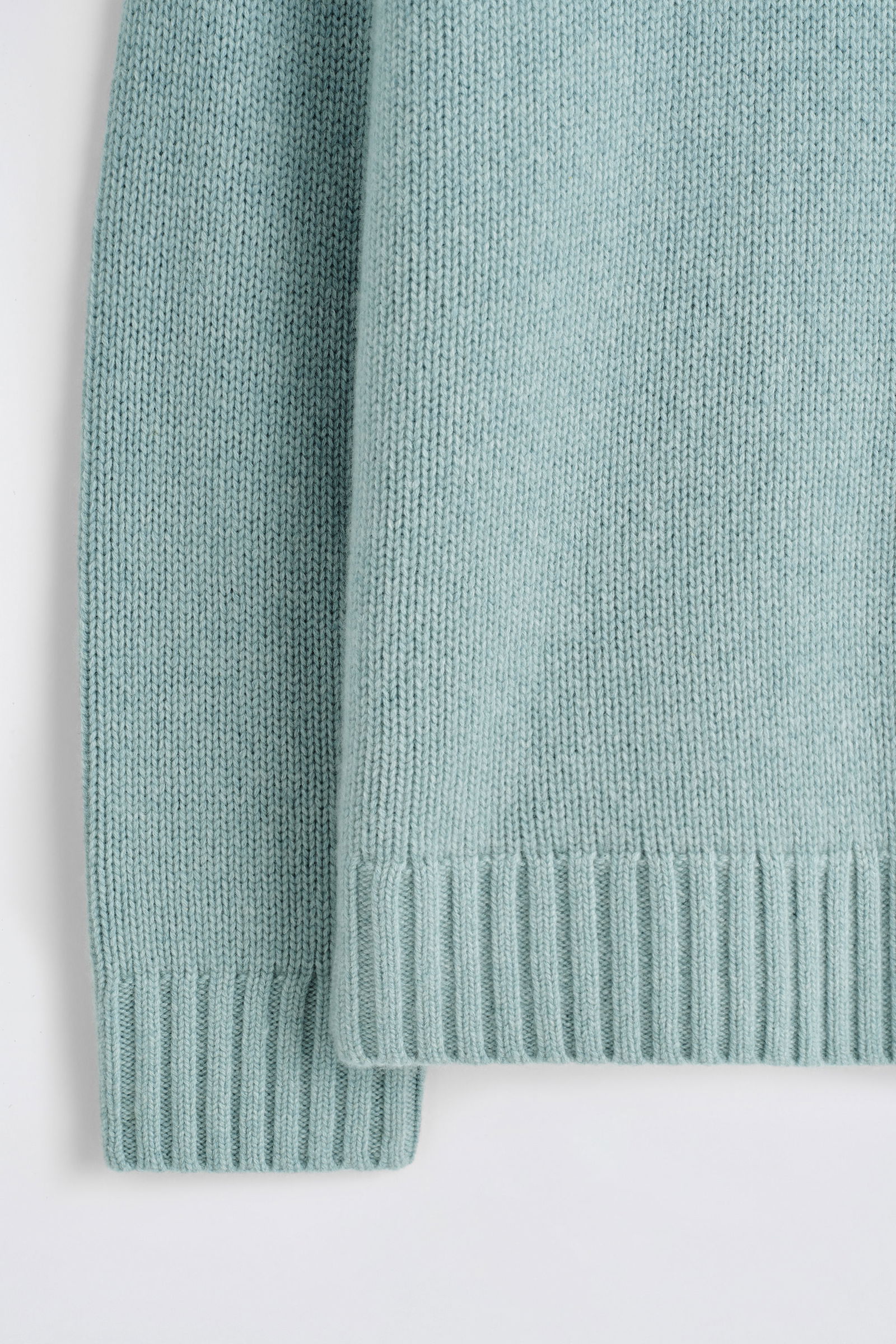 COS CHUNKY CASHMERE CREW-NECK JUMPER | endource