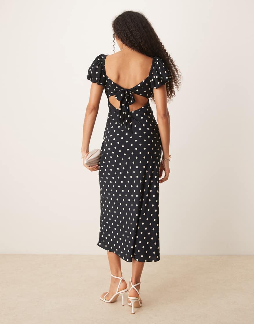bras for strapless dresses Wacoal Lace Halo Bra - Black Color:CHAMPAGNE_A tall center panel with Colour|Barely Pink On Barely Pink Pinup Fashion Plus Size