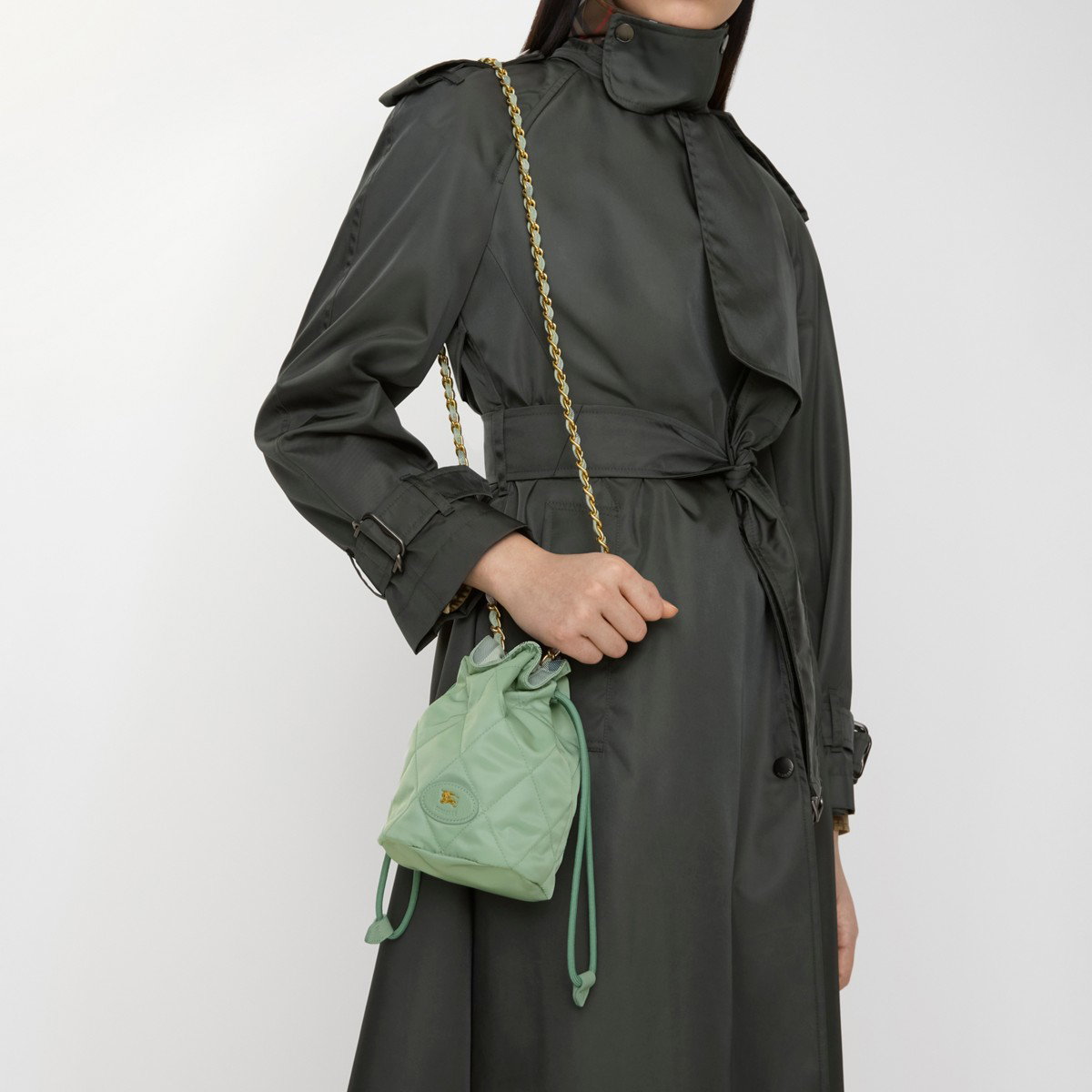BURBERRY リバーシブル ホースシュー チェーンポーチ BURBERRY 
