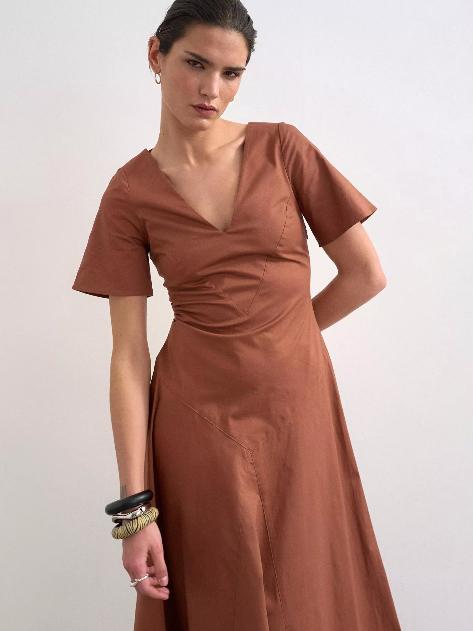 Topshop V-Neck Short Sleeve Midi Dress | endource