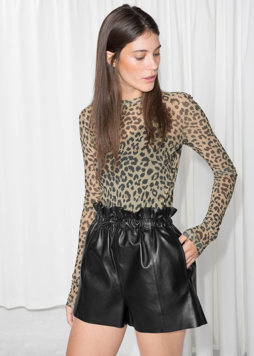 & OTHER STORIES Paperbag Waist Leather Shorts in Black Endource