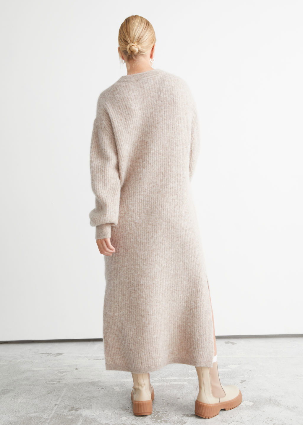 oversized knitted midi dress 29% off & OTHER STORIES Color: Peach