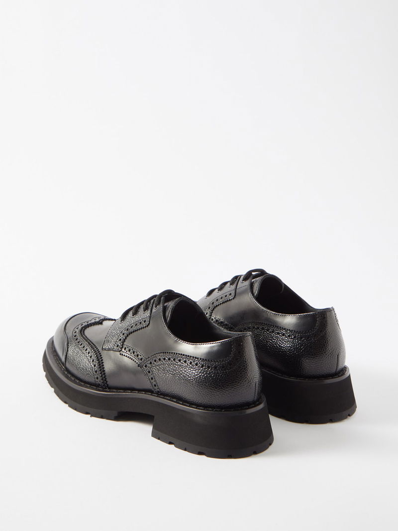 ALEXANDER MCQUEEN Punk Worker Leather Derby Shoes in Black | Endource