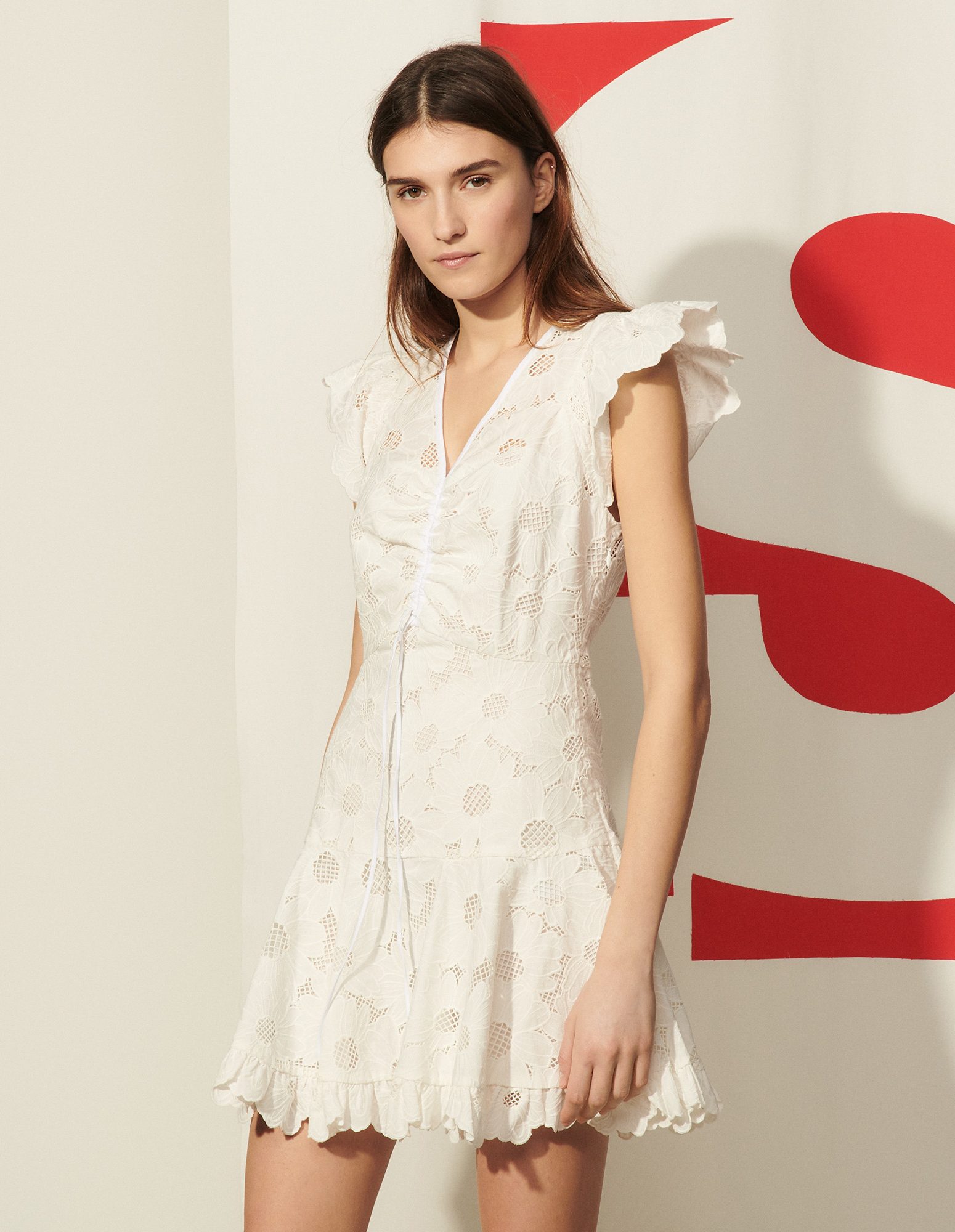 SANDRO Short Lace Dress With Embroidery | endource SANDRO Short Lace Dress With Embroidery | endource