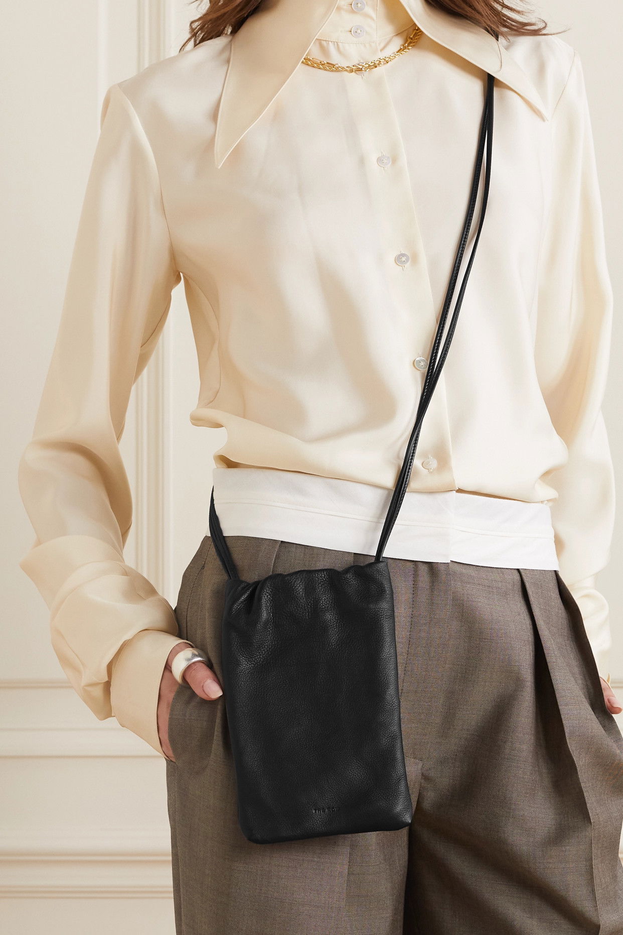 THE ROW Bourse Leather Phone Case | endource