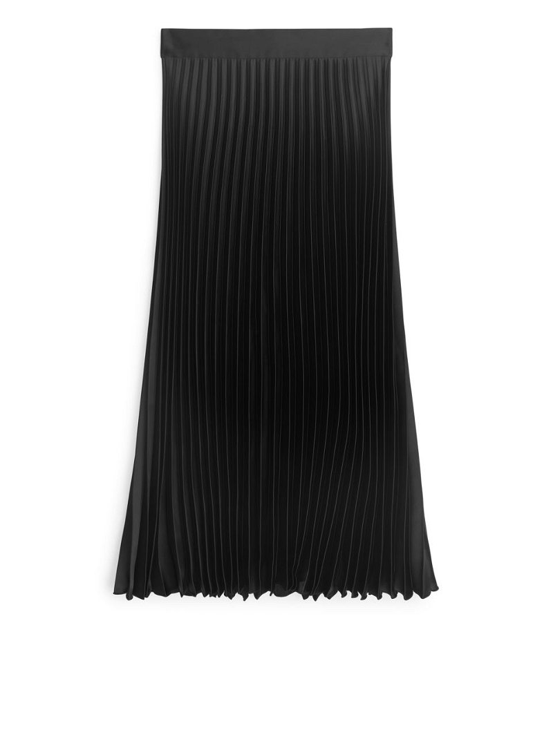 ARKET Pleated Satin Skirt in Black | Endource