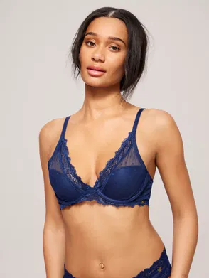 AND/OR Teagan Full Support High Apex Lightly Padded Underwired Bra